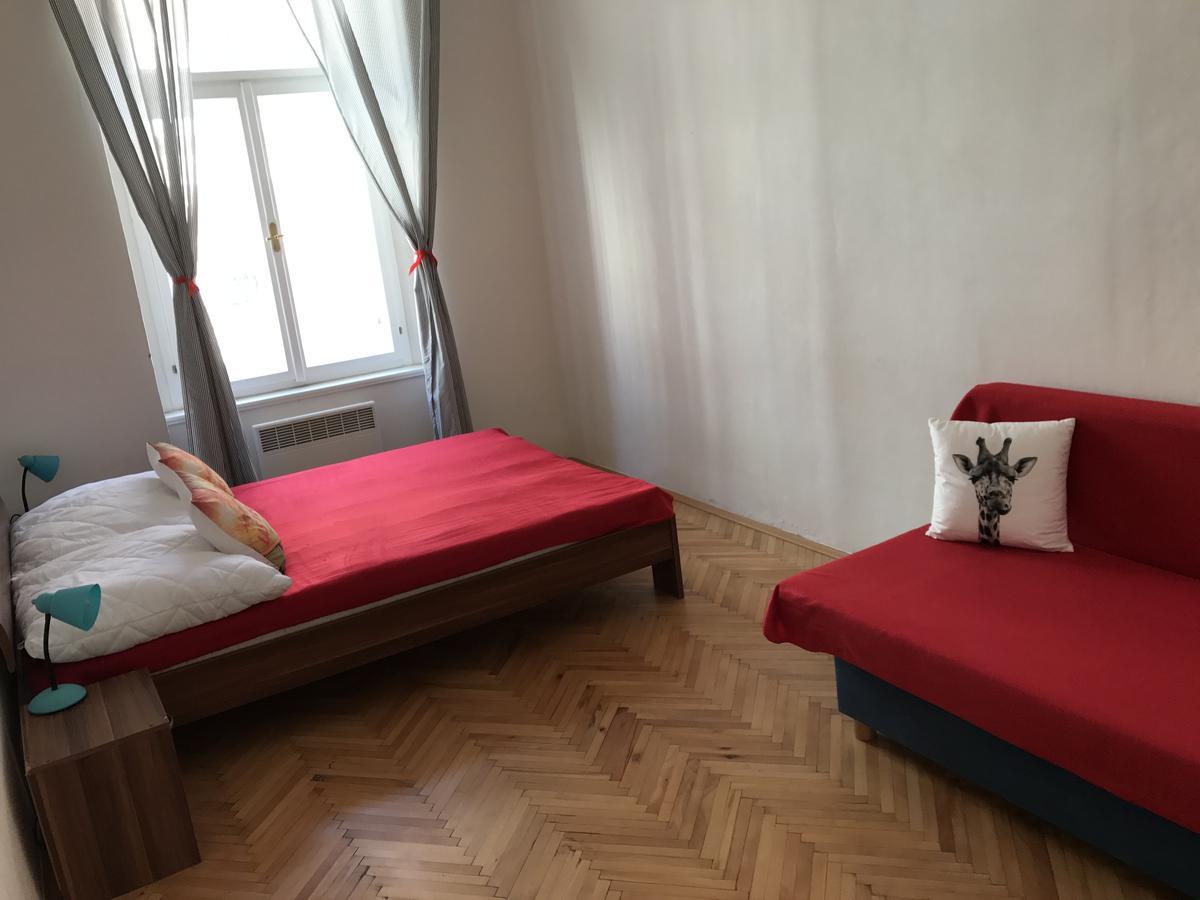 Blahnikova Aparthotel Prága Kültér fotó